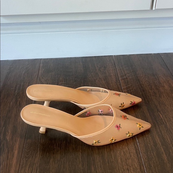 NWT! Reformation Wilda Pointed Toe Kitten Mule - Picture 8 of 10